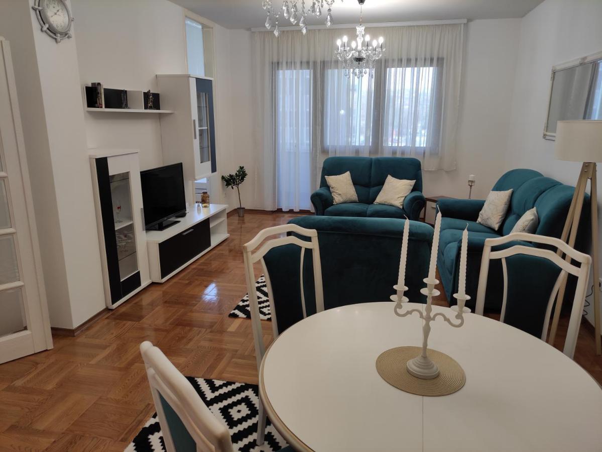 Apartment Dajak Centar Banja Luka Exterior photo