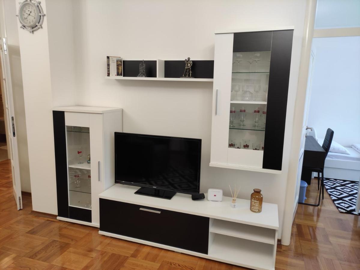 Apartment Dajak Centar Banja Luka Exterior photo